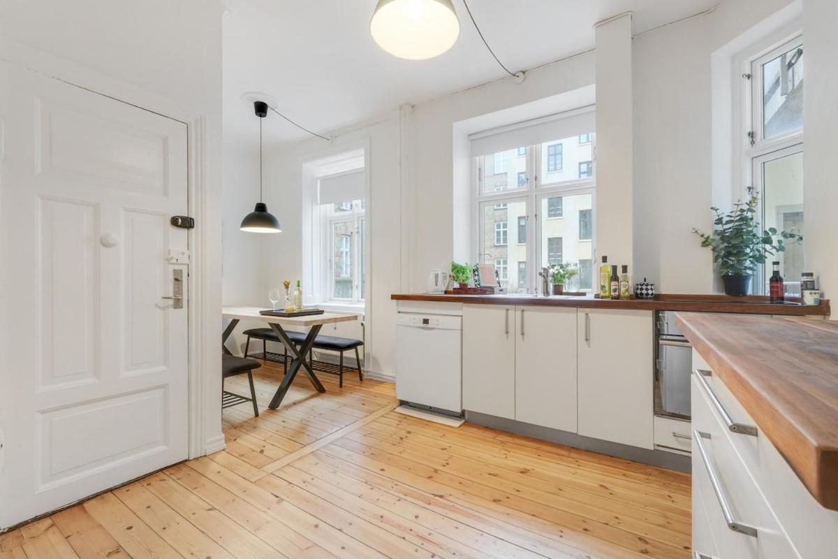 Spacious And Stylish In Cph *