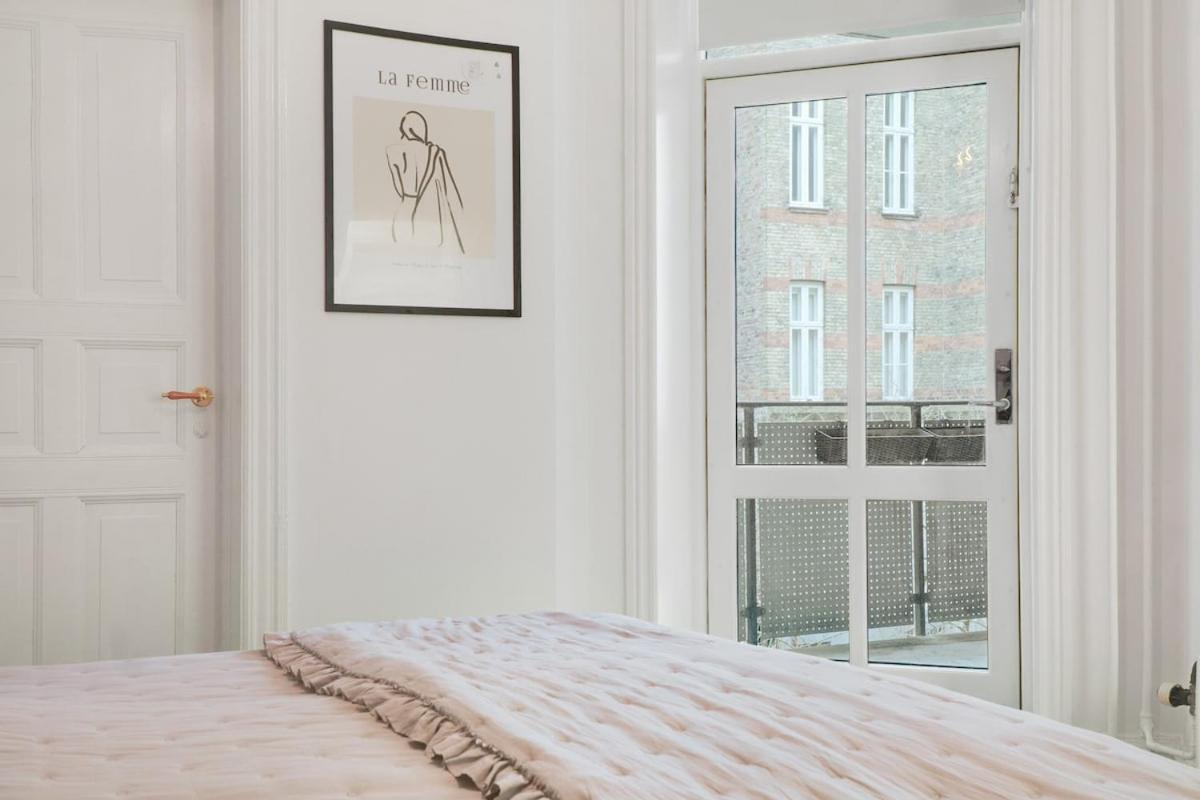 Apartment Spacious And Stylish In Cph *