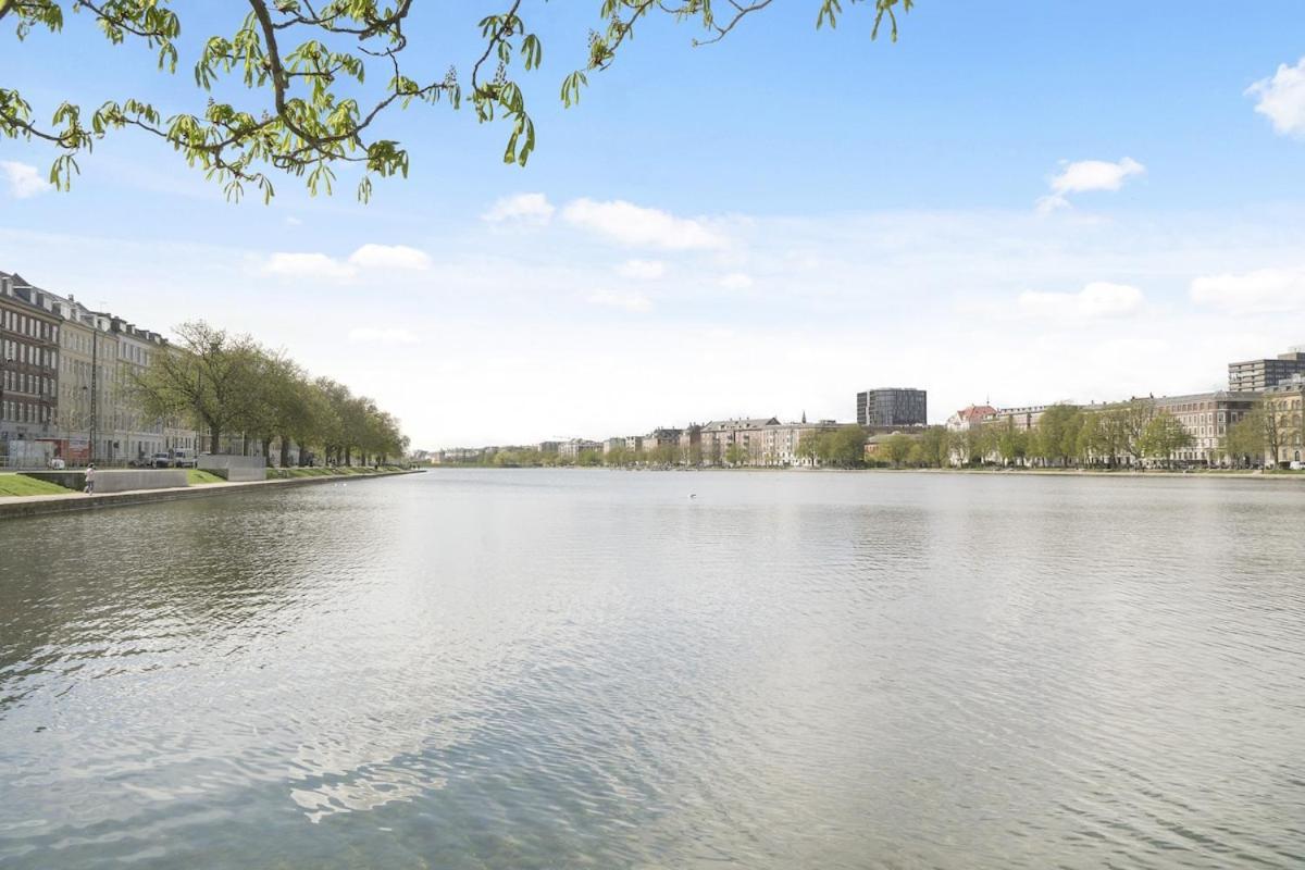 Spacious And Stylish In Cph Leilighet